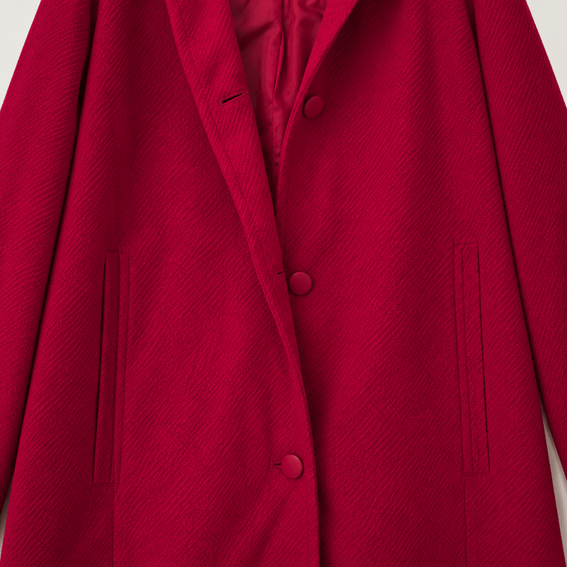 COLLAR DETAIL